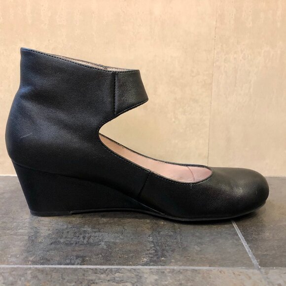Black Wedge Vespa Shoe - Picture 9 of 10